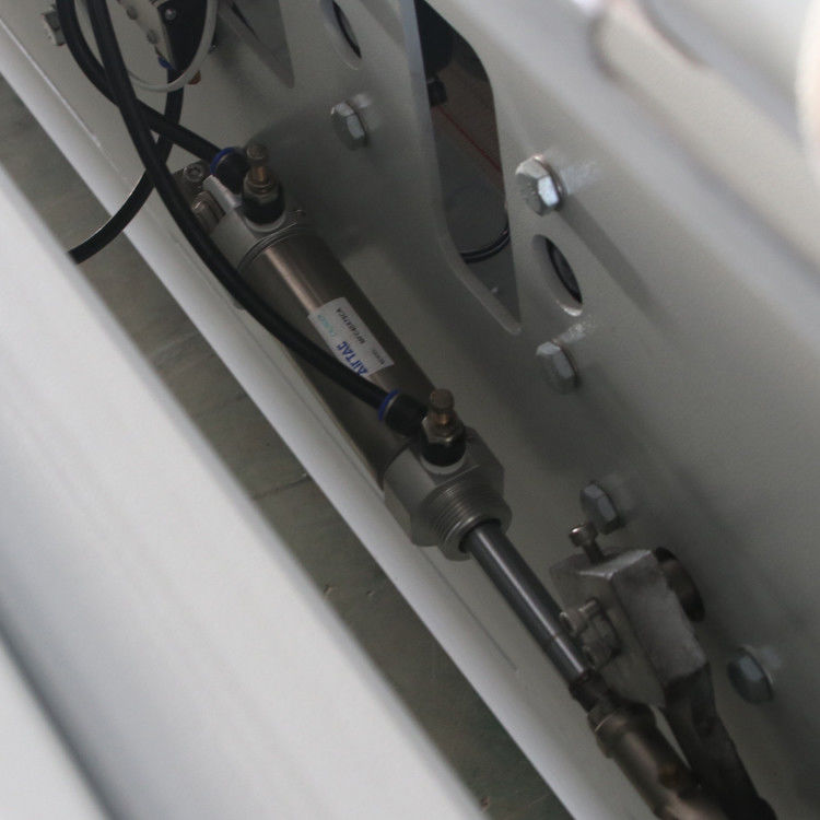 Ironing And Folding Automatic Machine For Clothes Folding Speed 10-50 M/Min 220v/380v